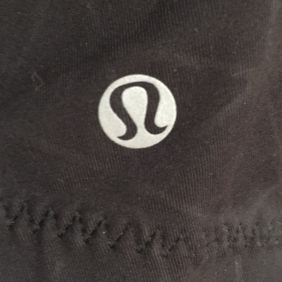 Lululemon Black workout tank - Picture 6 of 6